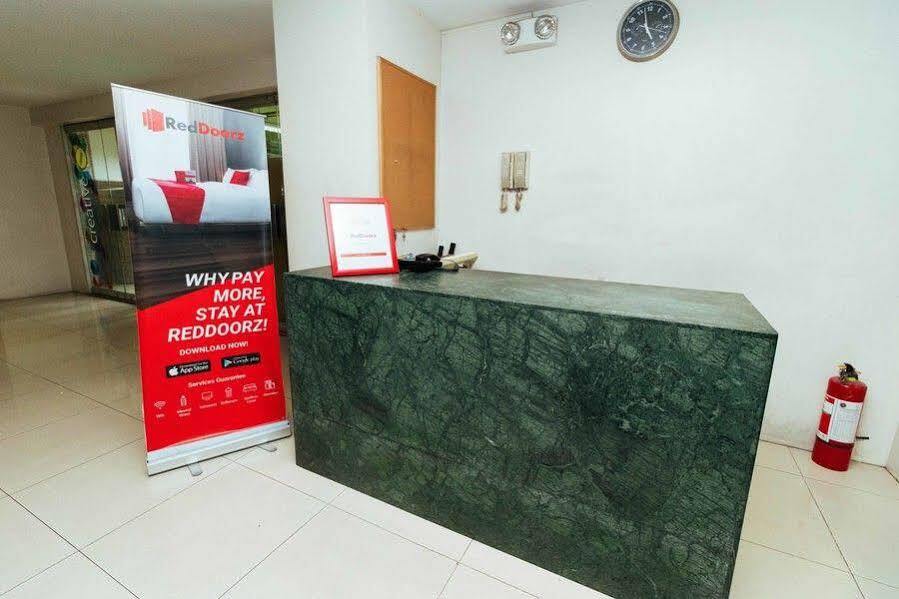 RedDoorz near Osmeña Hway2 - Quarantine Hotel Manila Exterior foto